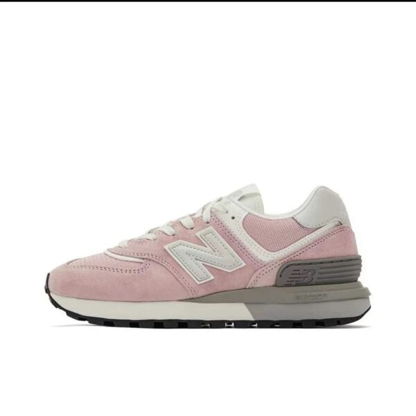 NB – Trendy Trainers