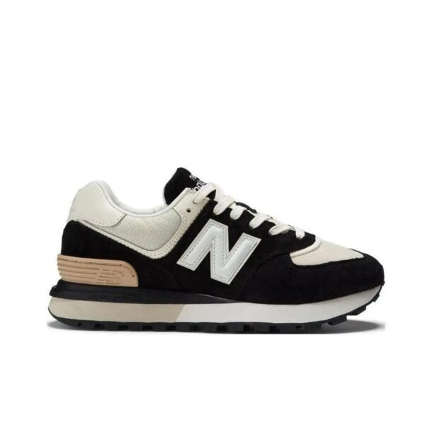 NB – Trendy Trainers