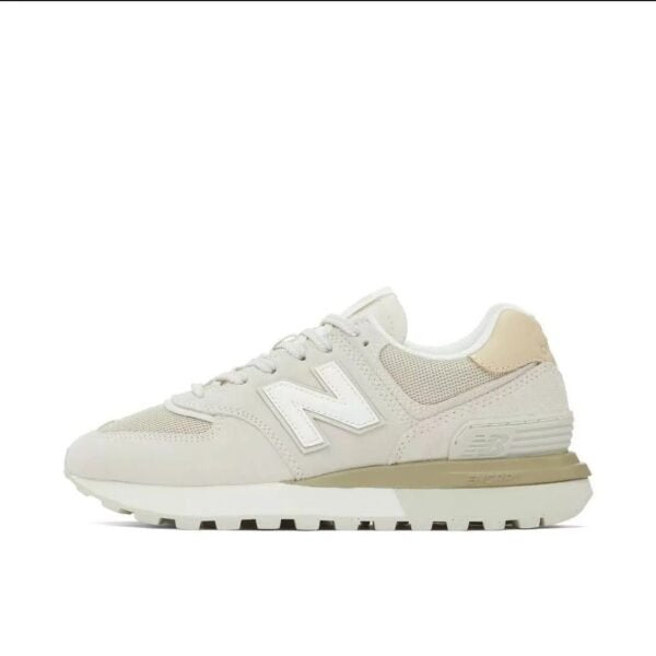 NB – Trendy Trainers